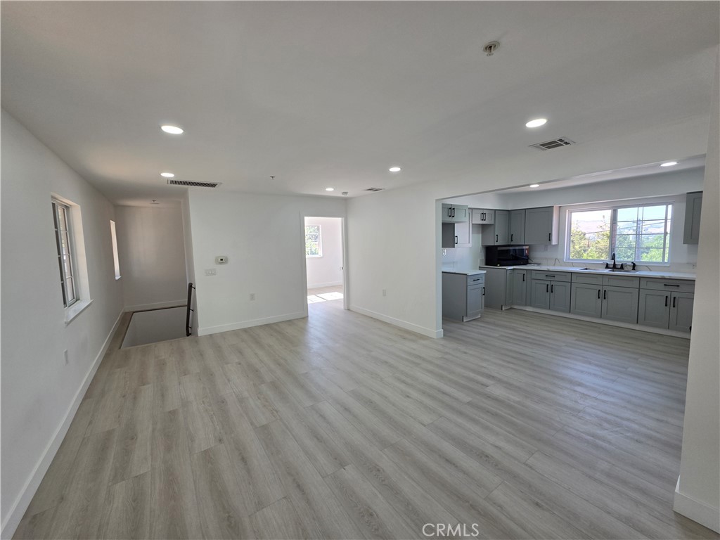 6130 Birch Street Property Photo 7