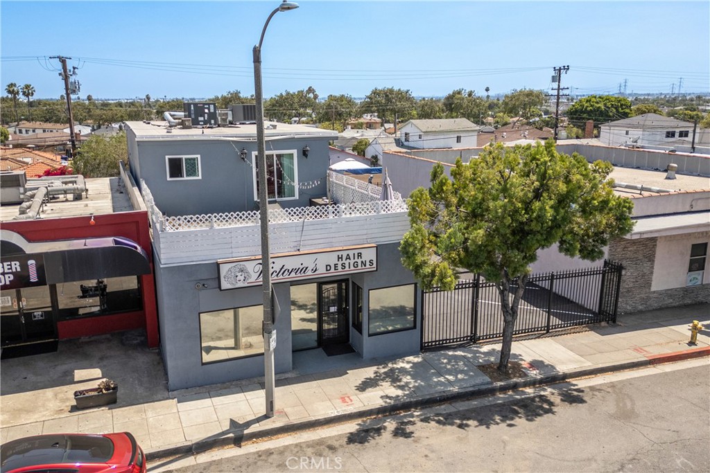 2517 W Beverly Boulevard Property Photo 2