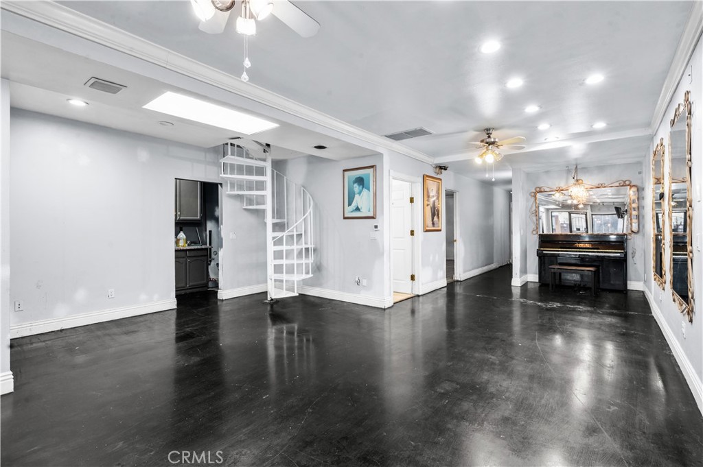 2517 W Beverly Boulevard Property Photo 10