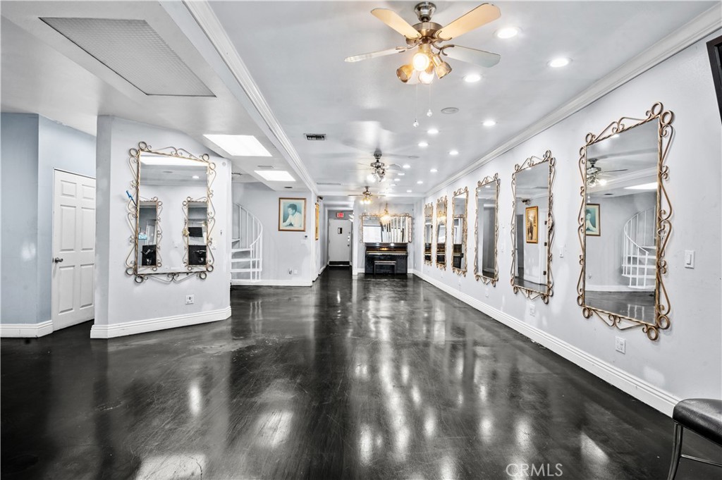 2517 W Beverly Boulevard Property Photo 16