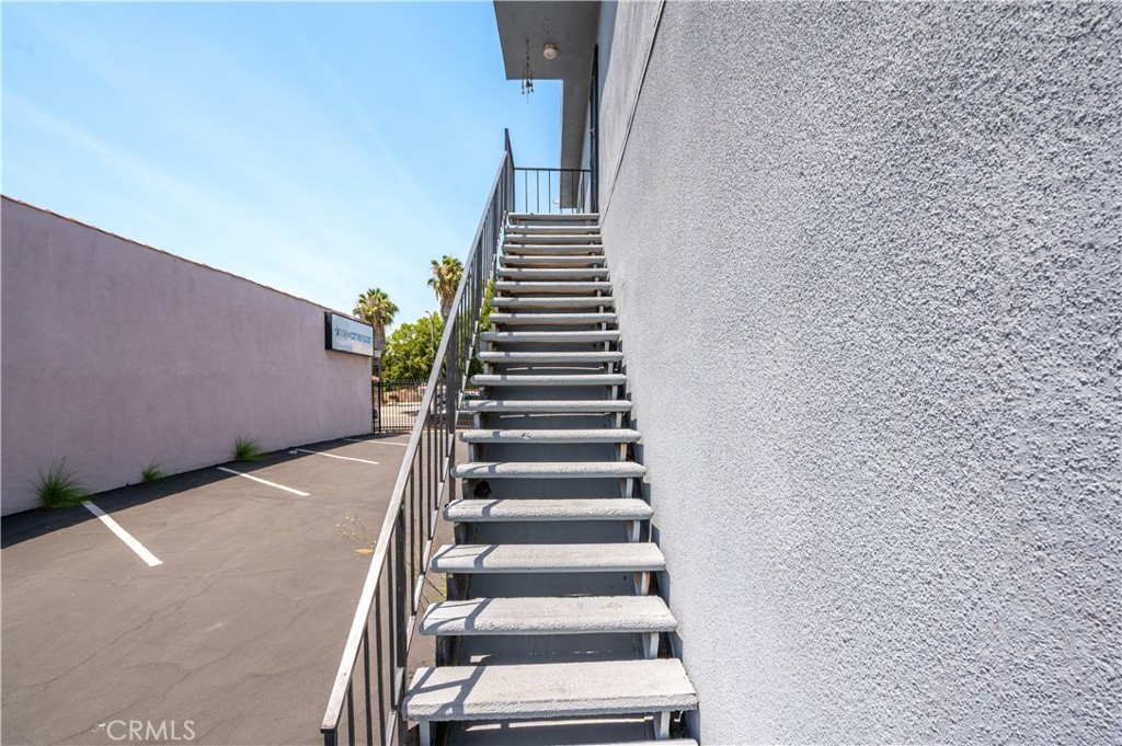 2517 W Beverly Boulevard Property Photo 25