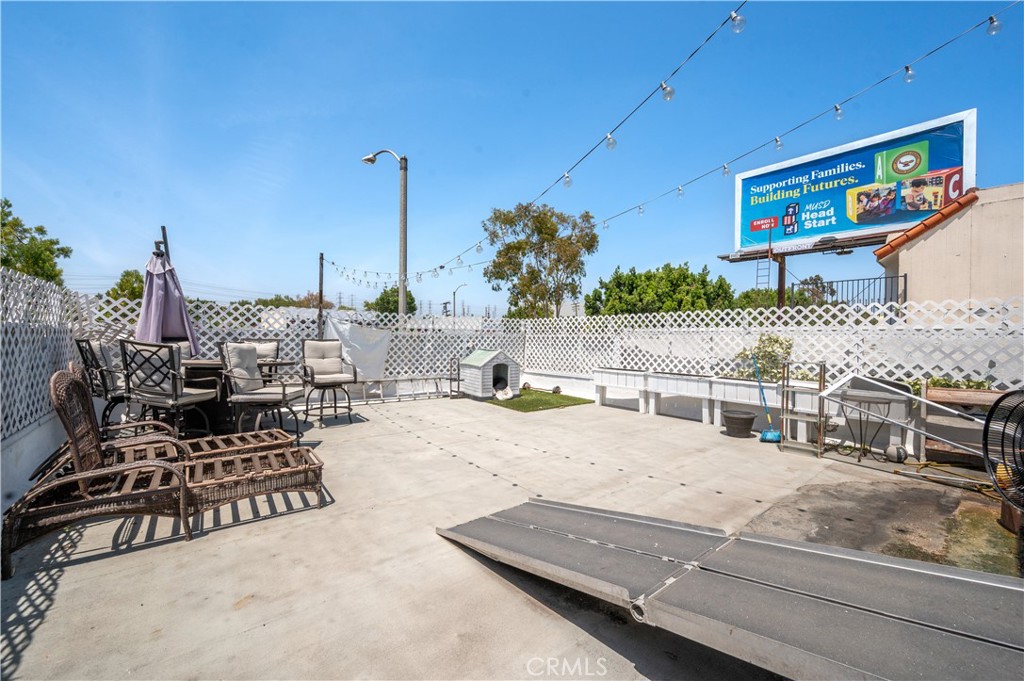 2517 W Beverly Boulevard Property Photo 32