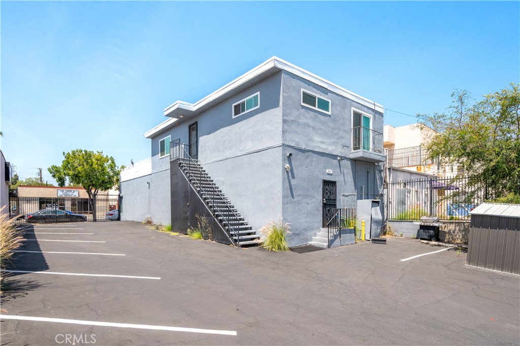 2517 W Beverly Boulevard Property Photo 35