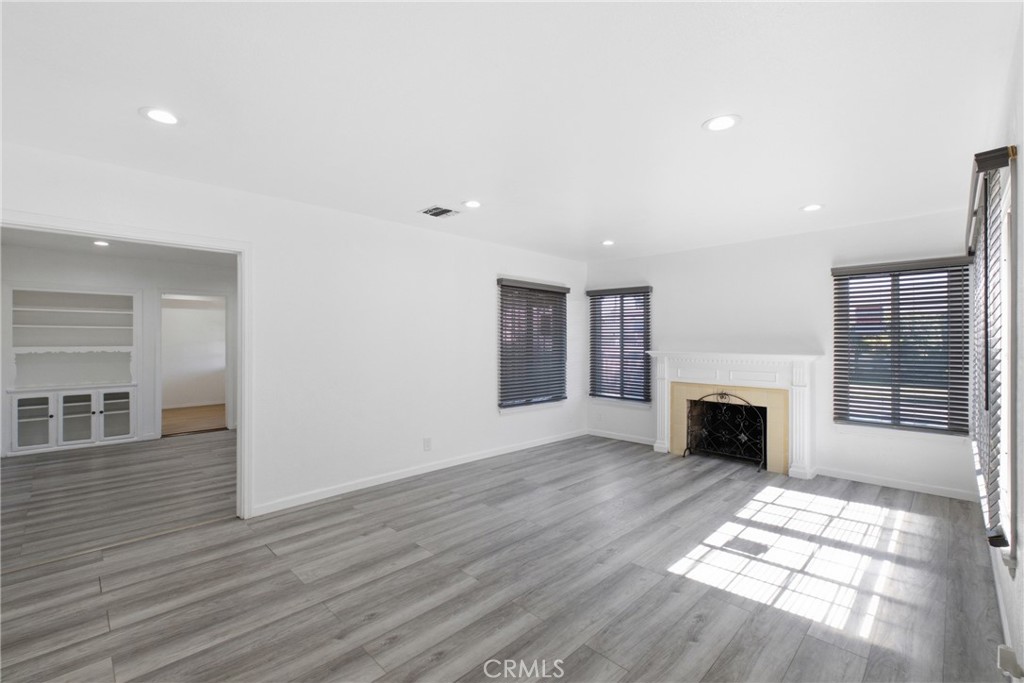 3892 Cherrywood Avenue Property Photo 5