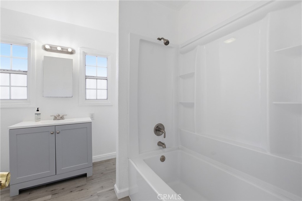 3892 Cherrywood Avenue Property Photo 10