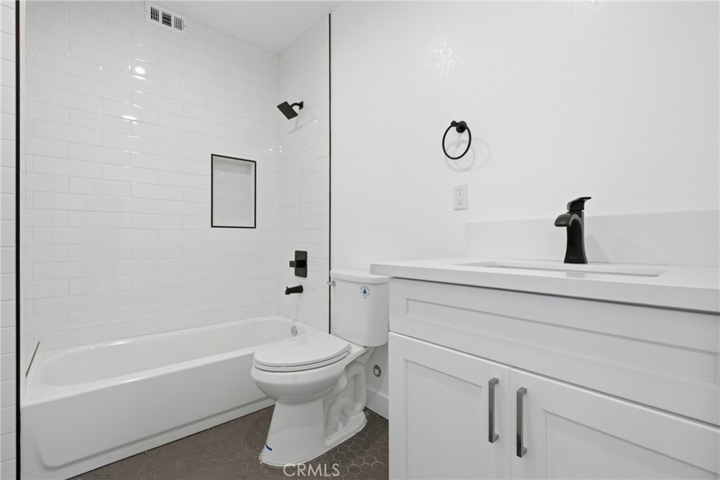 3892 Cherrywood Avenue Property Photo 17