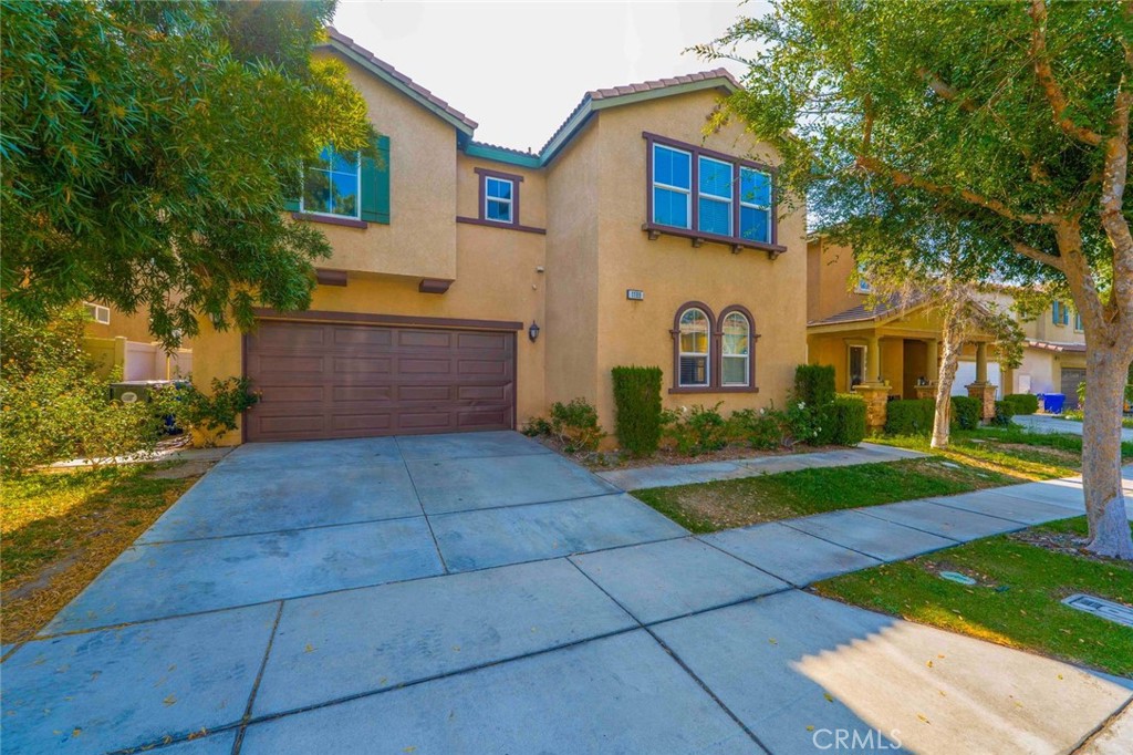 1109 N Yucca Avenue Property Photo 5