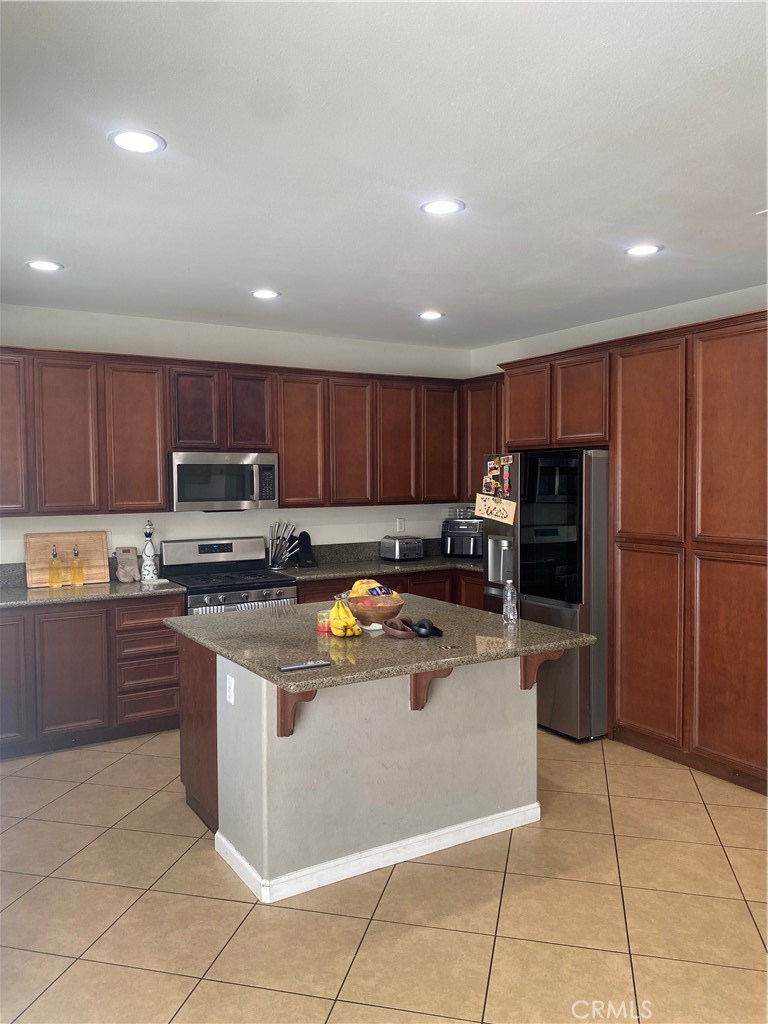 1109 N Yucca Avenue Property Photo 8