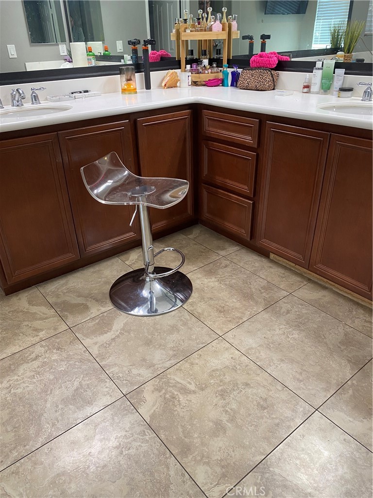 1109 N Yucca Avenue Property Photo 23