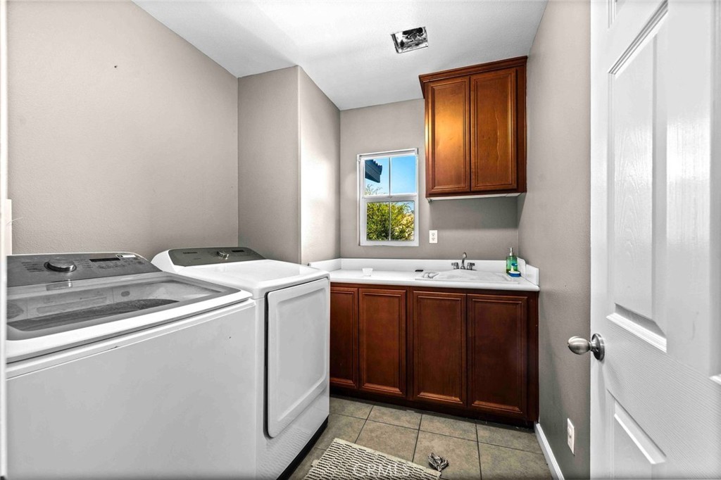 1109 N Yucca Avenue Property Photo 38