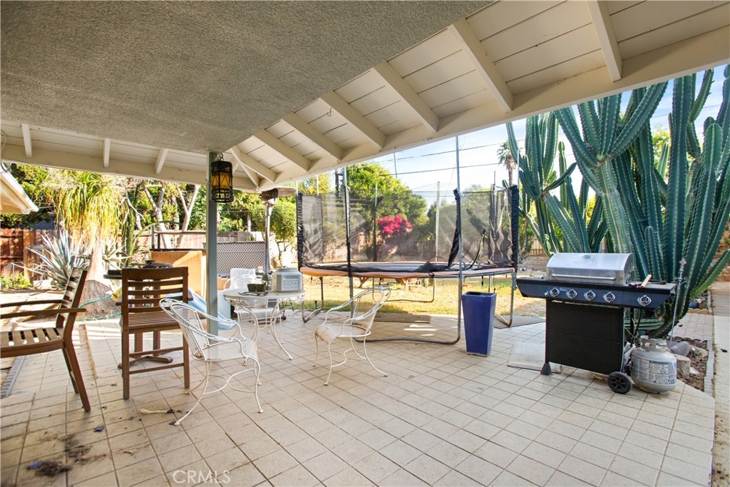 1185 La Subida Court Property Photo 33