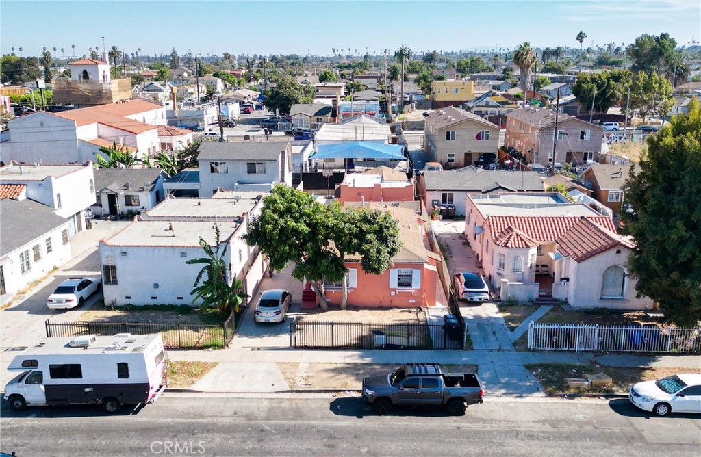 1214 W 85th Street Property Photo 4