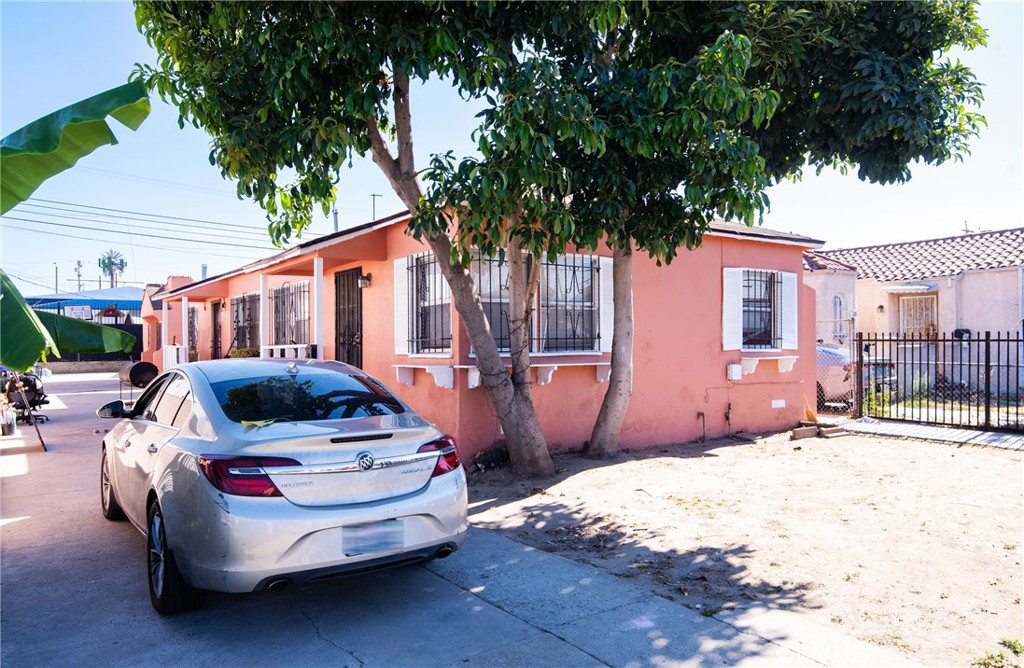 1214 W 85th Street Property Photo 6