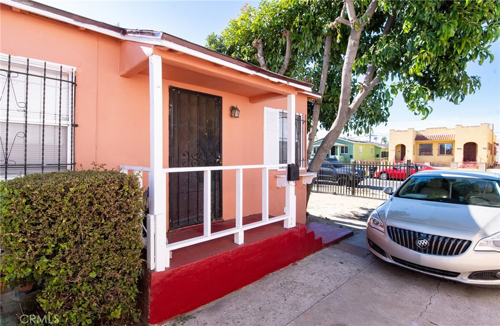 1214 W 85th Street Property Photo 8