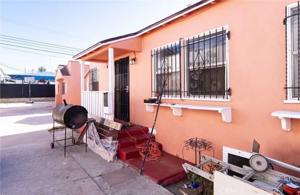 1214 W 85th Street Property Photo 10