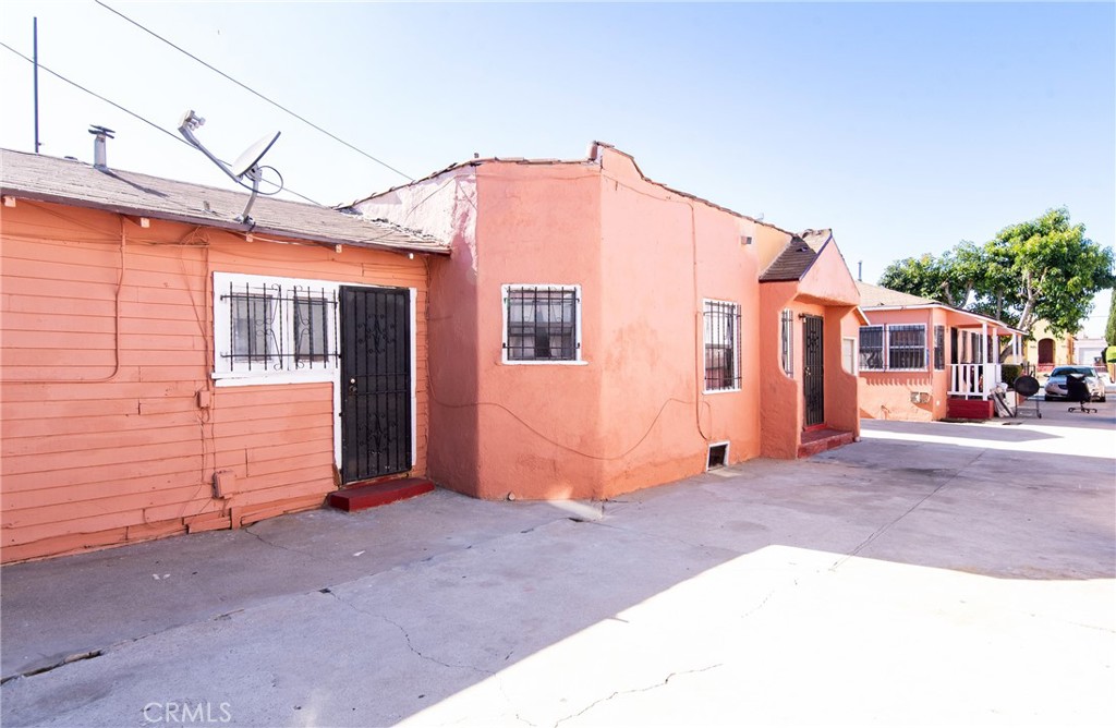 1214 W 85th Street Property Photo 15