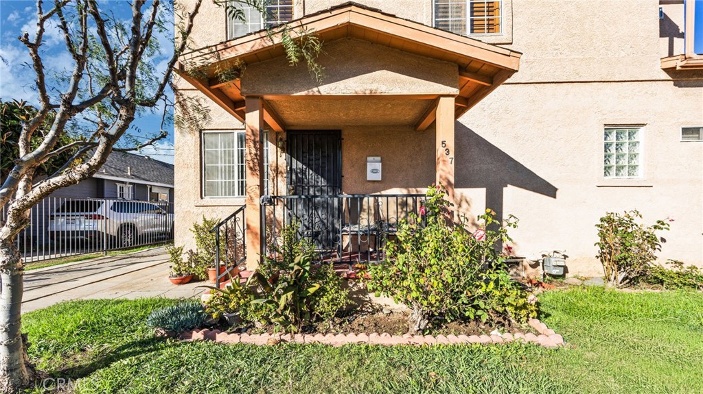 535 W Olive Street Property Photo 11