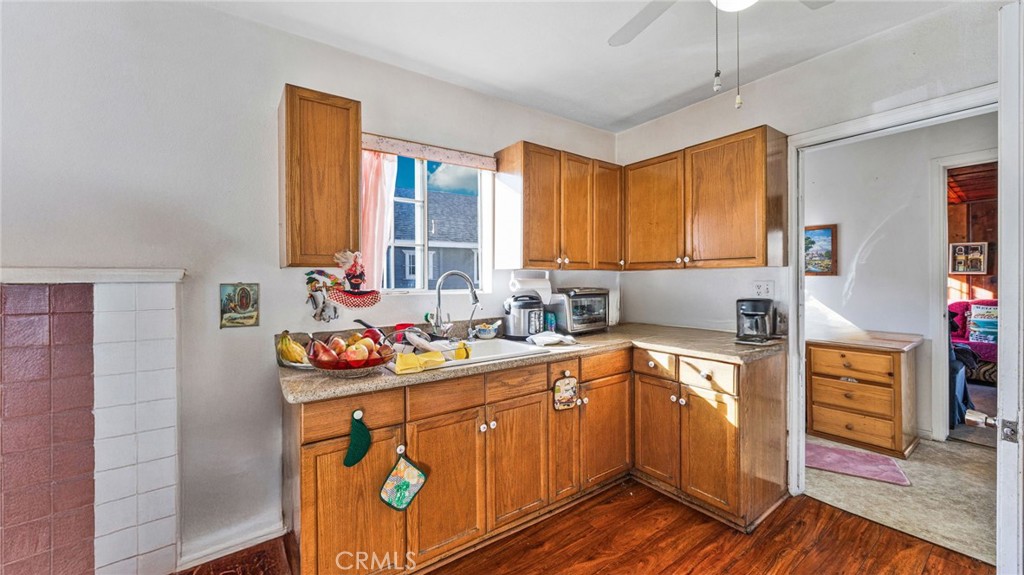 535 W Olive Street Property Photo 16