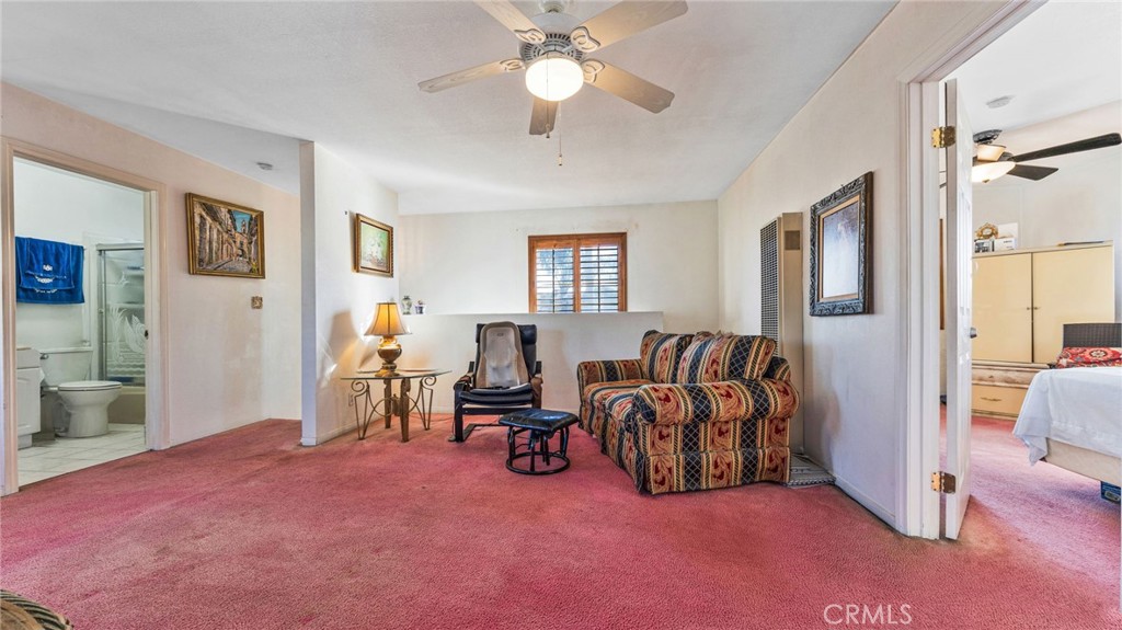 535 W Olive Street Property Photo 28