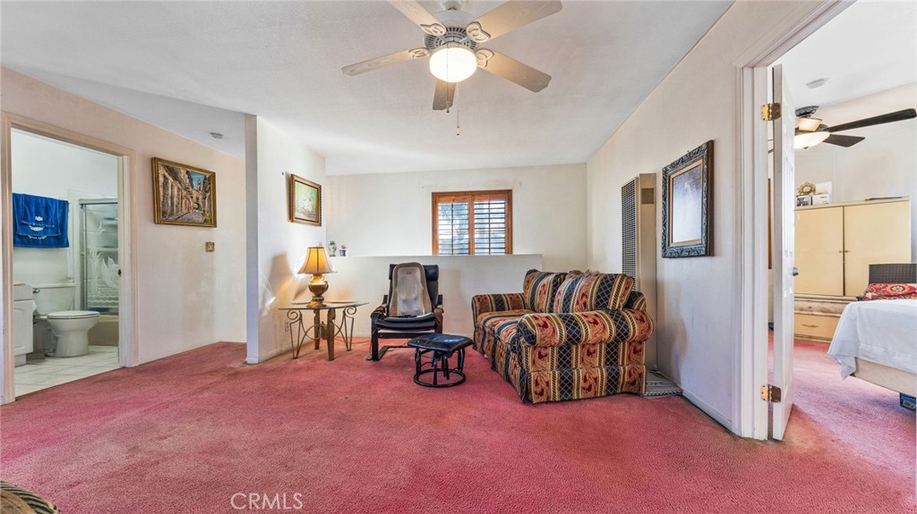 535 W Olive Street Property Photo 28