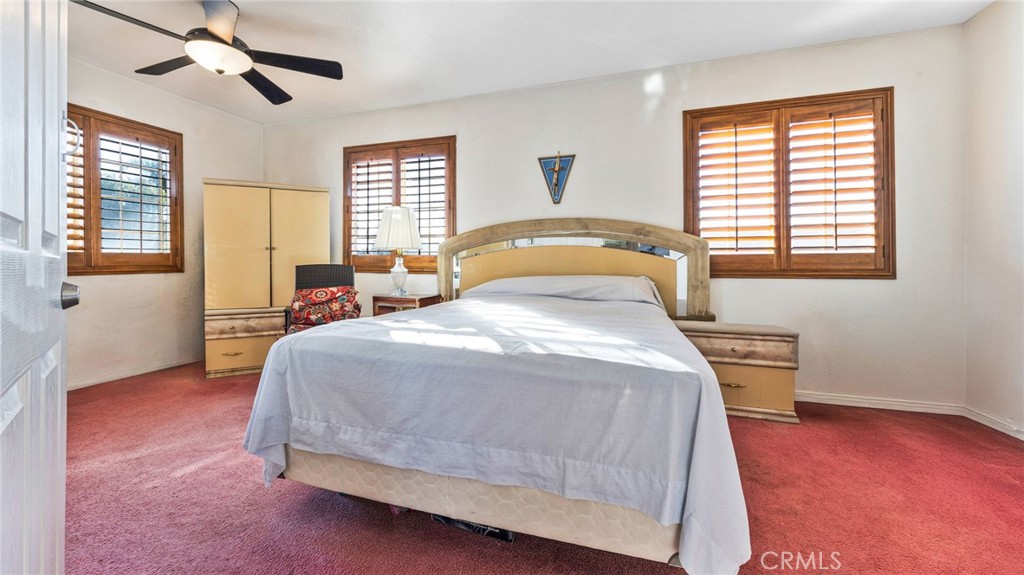 535 W Olive Street Property Photo 31