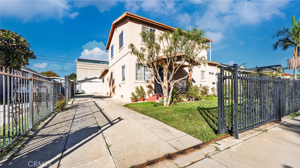 535 W Olive Street Property Photo 34