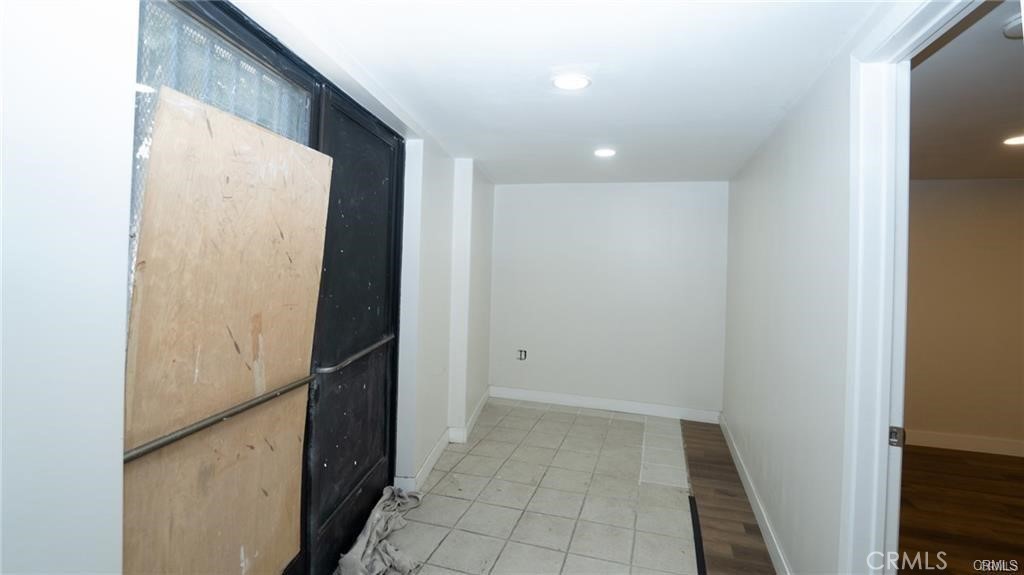 760 S Boyle B Property Photo 11