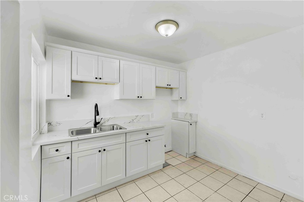 6121 E Olympic Property Photo 10