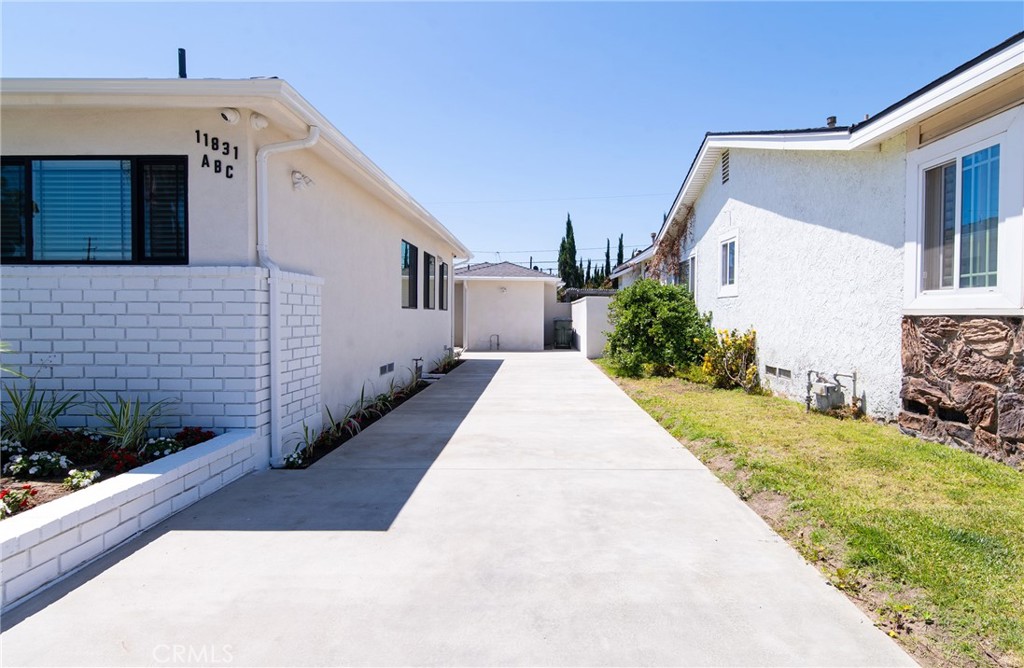11831 Pomering B Property Photo 16