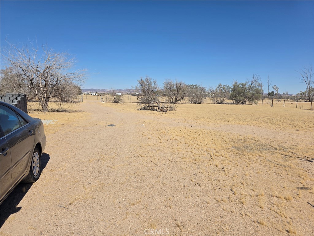 39070 Yucca Property Photo 8