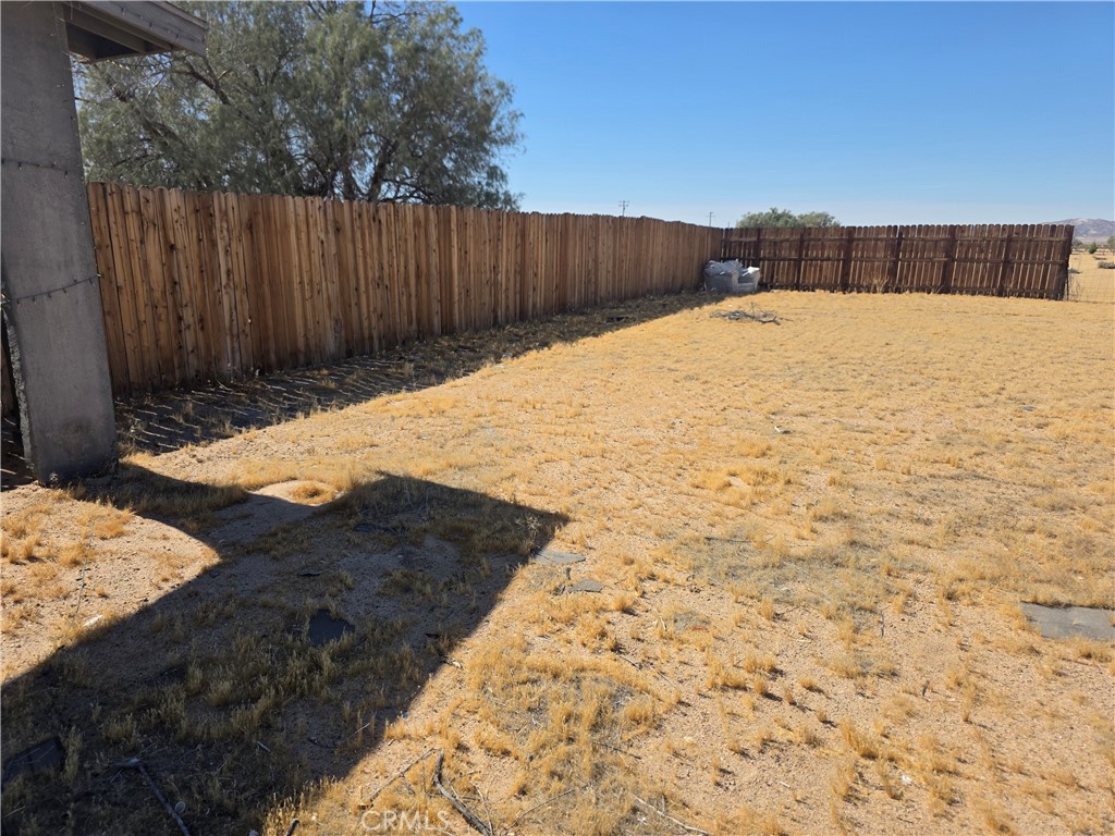 39070 Yucca Property Photo 16