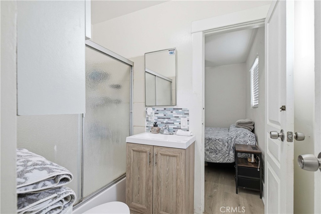 5964 S Halldale Property Photo 15