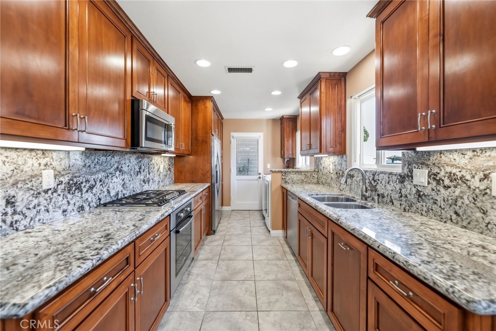 7515 El Escorial Way Property Photo 14