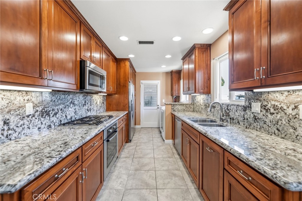 7515 El Escorial Way Property Photo 15
