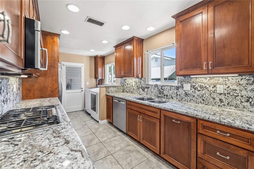 7515 El Escorial Way Property Photo 17