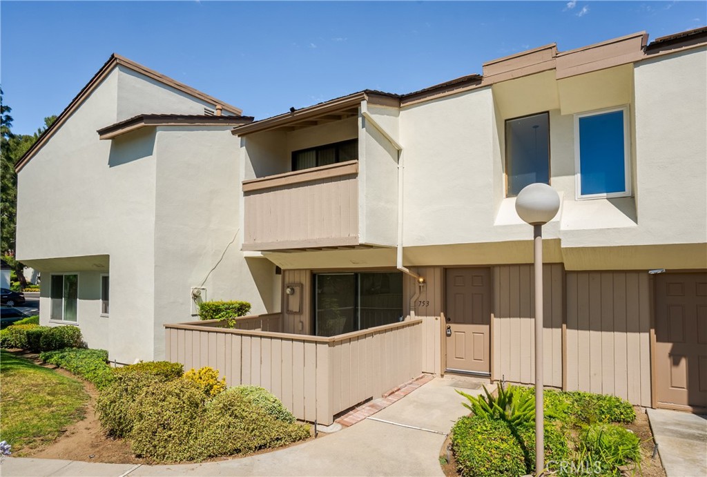 753 Wagon Wheel Property Photo 2