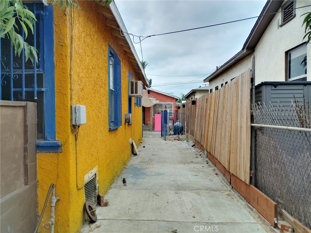 907 N Mott Street Property Photo 3