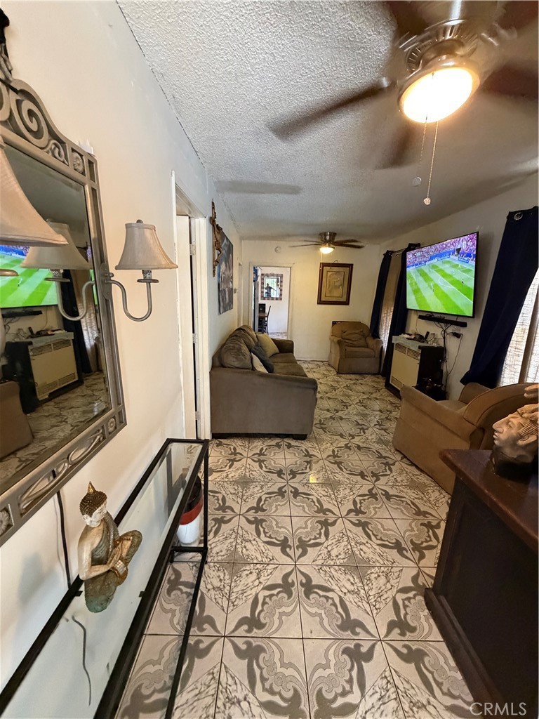 907 N Mott Street Property Photo 15