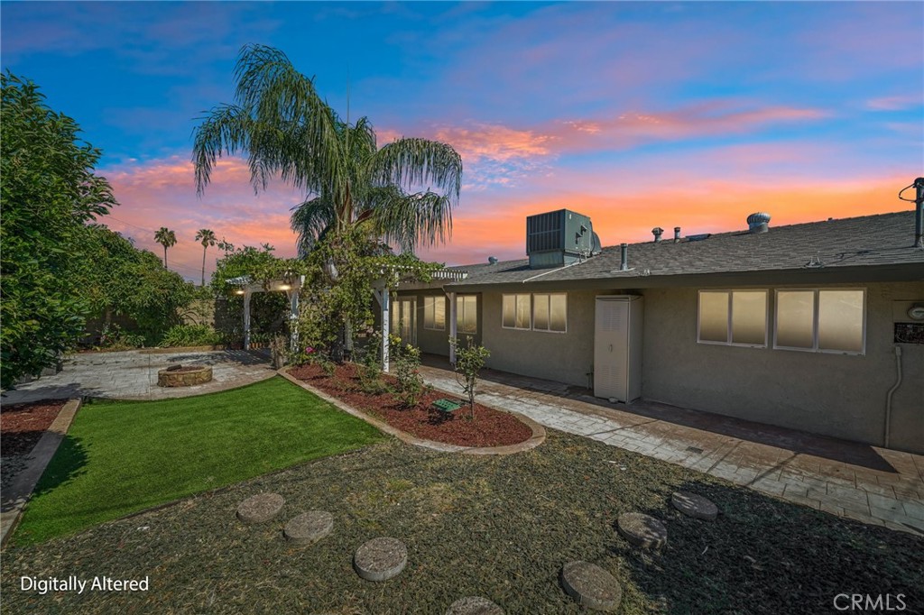 17316 Hawthorne Avenue Property Photo 3