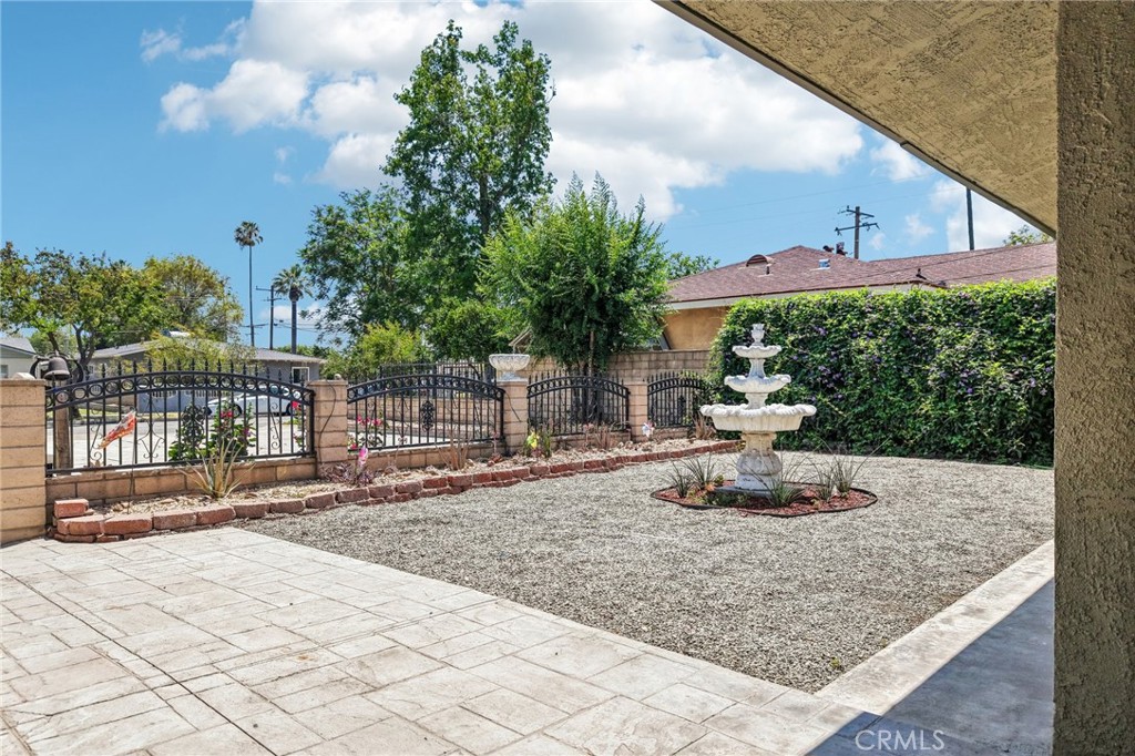 17316 Hawthorne Avenue Property Photo 4
