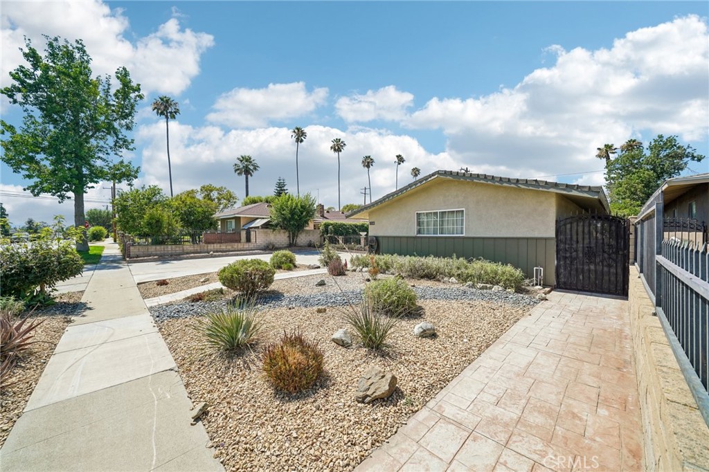 17316 Hawthorne Avenue Property Photo 5