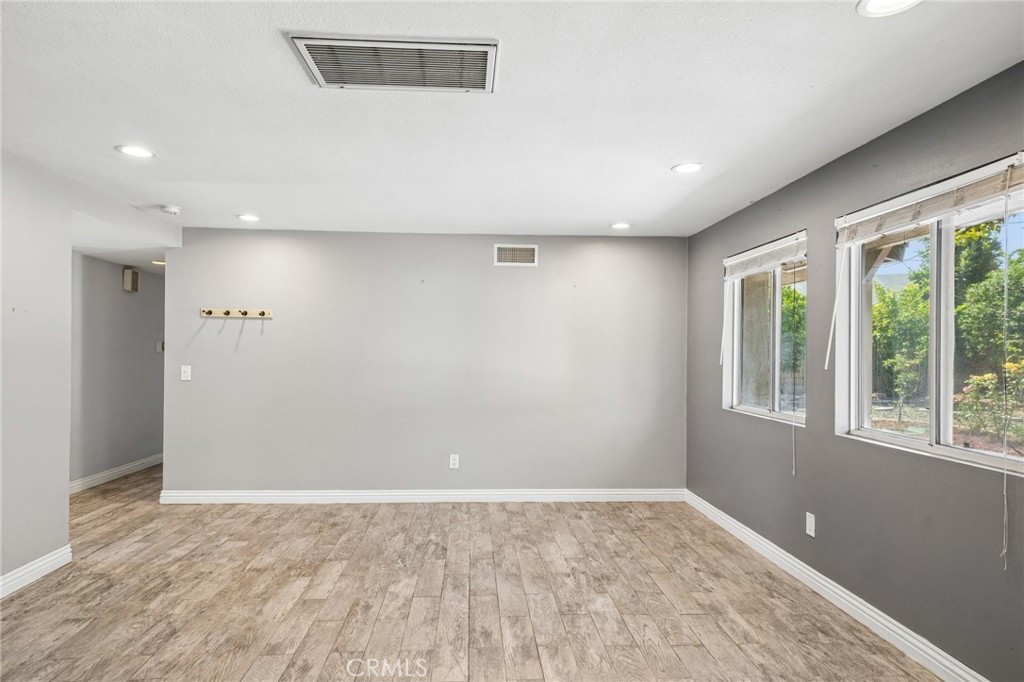 17316 Hawthorne Avenue Property Photo 13