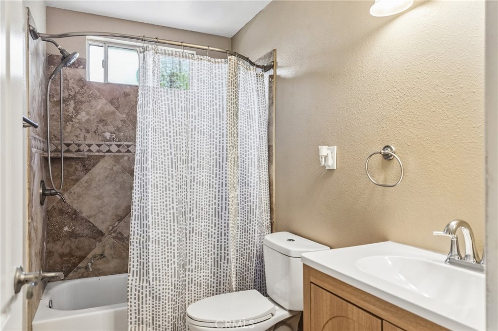 17316 Hawthorne Avenue Property Photo 28