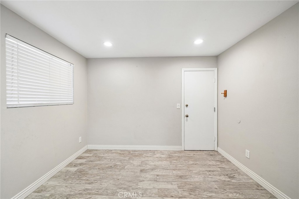 17316 Hawthorne Avenue Property Photo 35