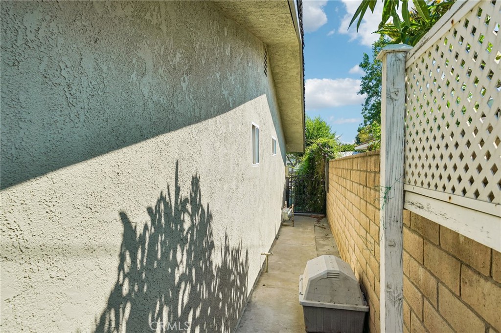 17316 Hawthorne Avenue Property Photo 63