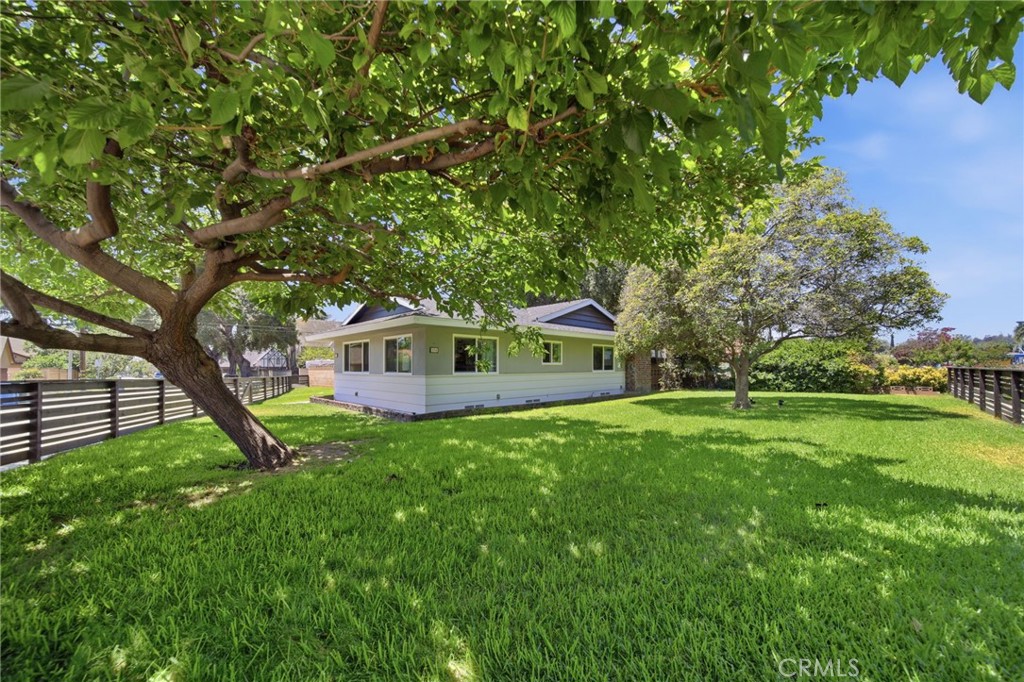 194 Monroe Avenue Property Photo 4