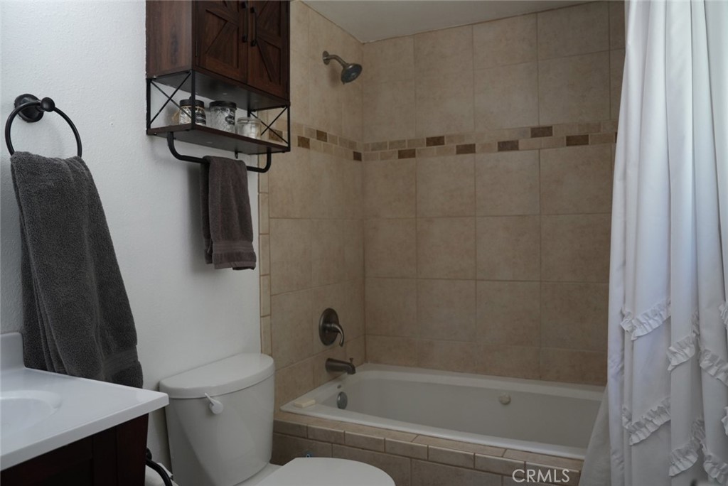 1111 W Aeroplane Property Photo 6
