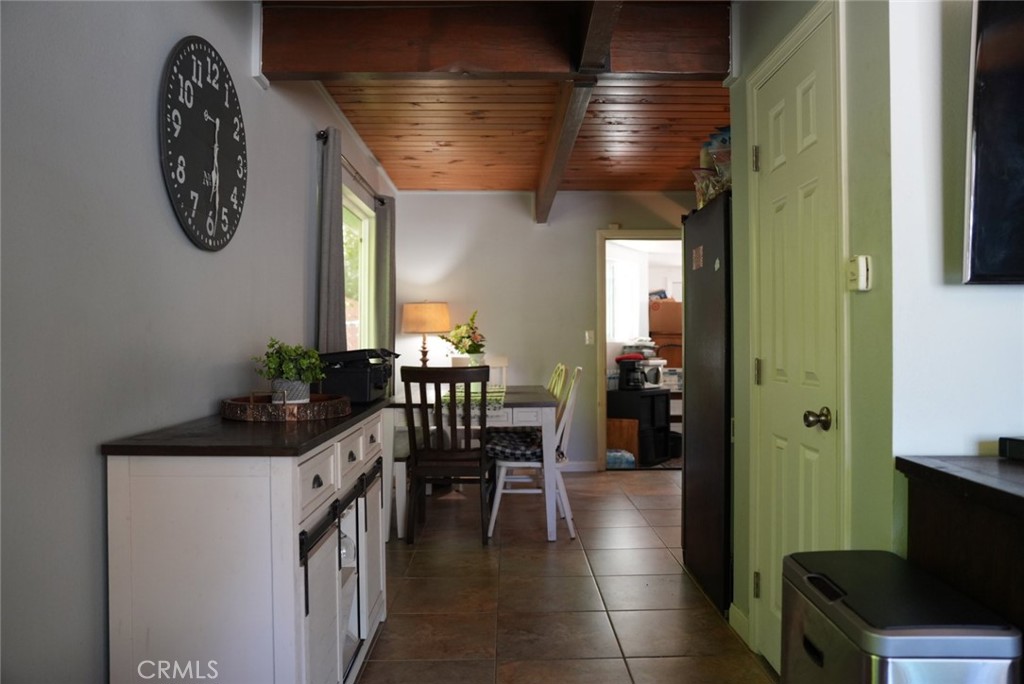 1111 W Aeroplane Property Photo 12