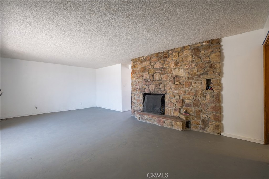 67190 Dillon Property Photo 3