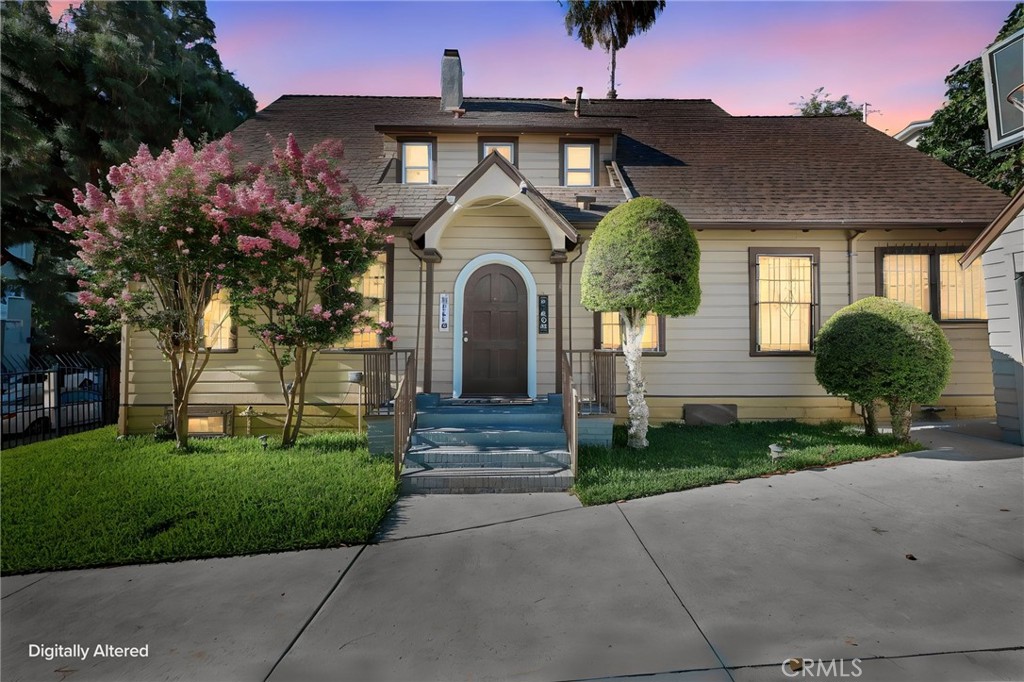 428 S Hoover. St. Property Photo 1